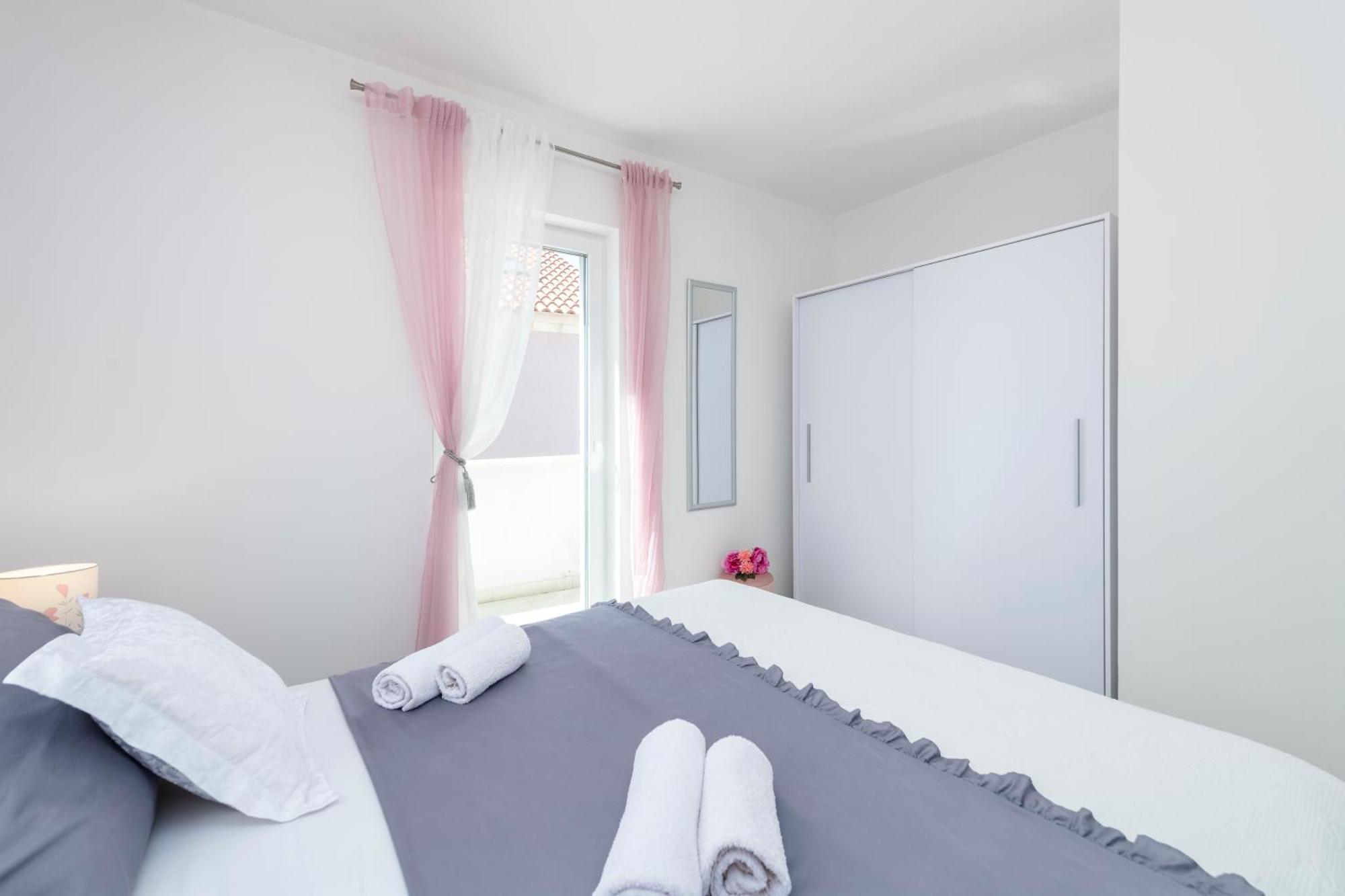 Apartments Lana Mlini Luaran gambar